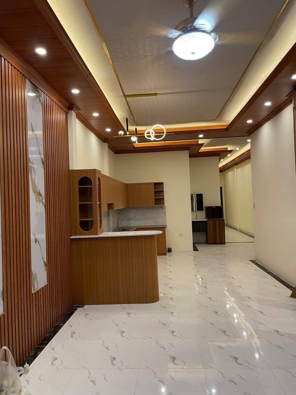 Nhà sát chợ Hưng Long cần đổi chủ, 54 m2 chỉ nhỉnh 850 triệu - Ảnh 1
